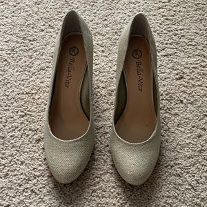 Bella Vita Sparkly Gold Heels - Size 7.5